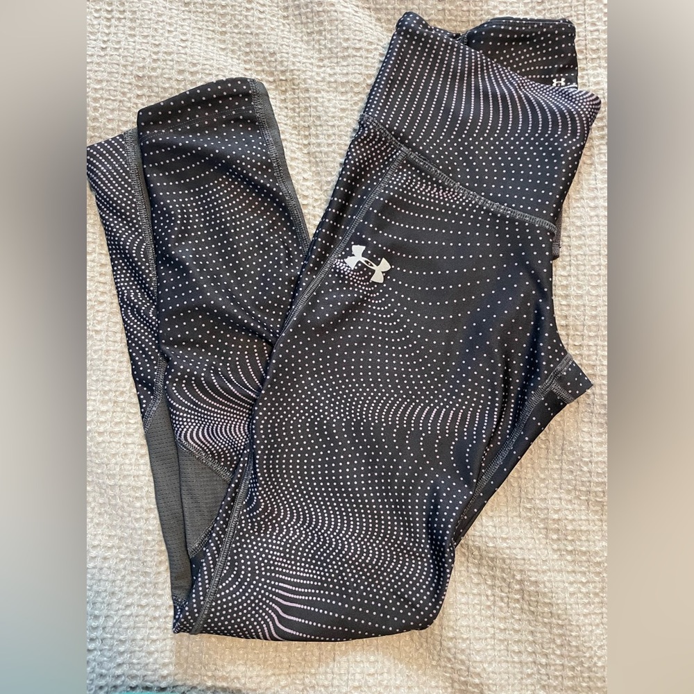 Under Armour black and gray leggings